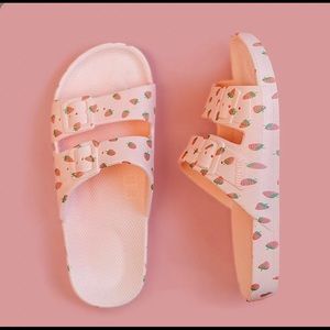 JILLY BOX FREEDOM MOSES: TUTI BABY SLIDES